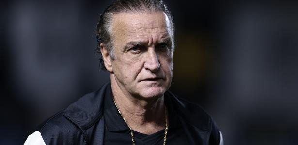 Cuca fala de expulsão e elogia Neymar: 'Melhor partida do ano'