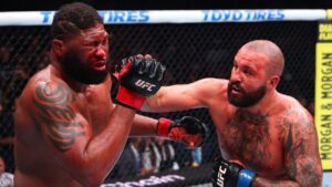 'Melhor luta nos pesos pesados que já vi': mundo do MMA reage após vitória de sensação que ganhou vaga 'surpresa' no UFC na Casa Branca