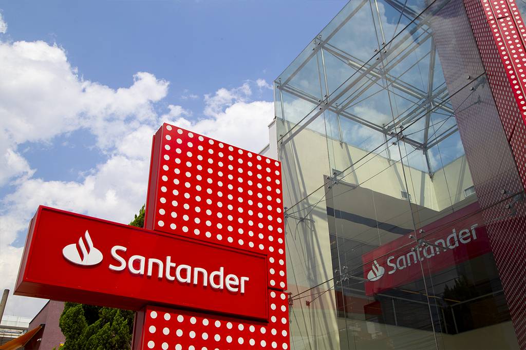 Santander quer comprar ações da operação brasileira – 30/07/2026 – Economia