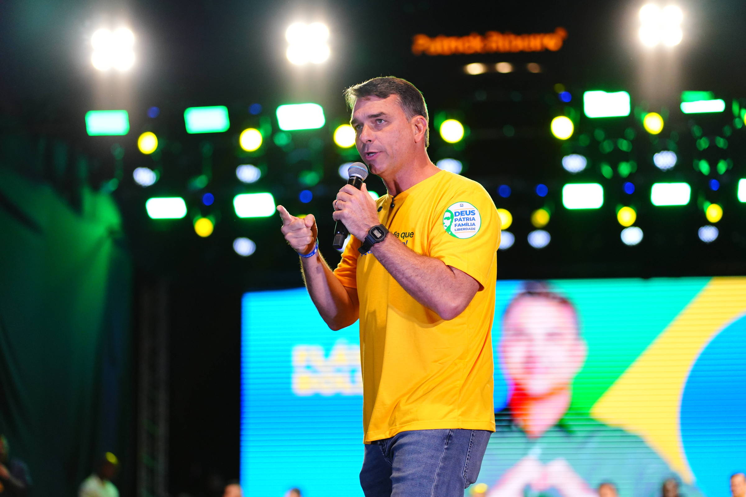 TSE desmente Flávio Bolsonaro com texto de 2022 – 22/07/2026 – Mônica Bergamo