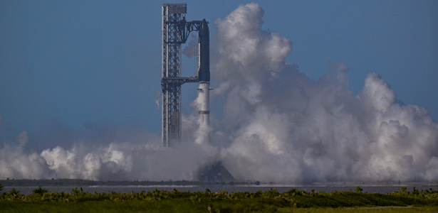 SpaceX adia lançamento da Starship para amanhã