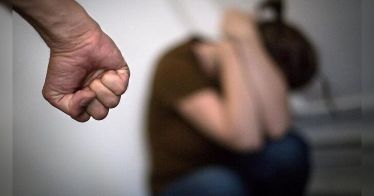 Jovem de 20 anos é preso pela PM após agredir a companheira no Solo Sagrado