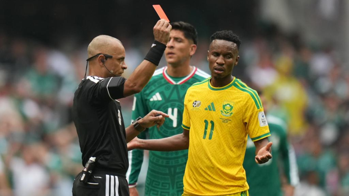 Balogun, la roja a Themba Zwane y el gol anulado a Ferran, entre las alertas por amaño