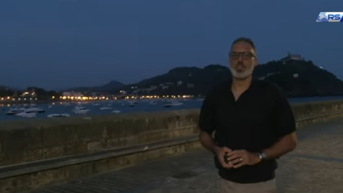 El paseo diario antes de ir a entrenar de Matarazzo por Donosti ¡a las 6 de la mañana!