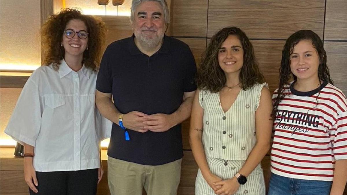 Reunión de trabajo del CSD con las campeonas del mundo para desarrollar el fútbol sala para sordos