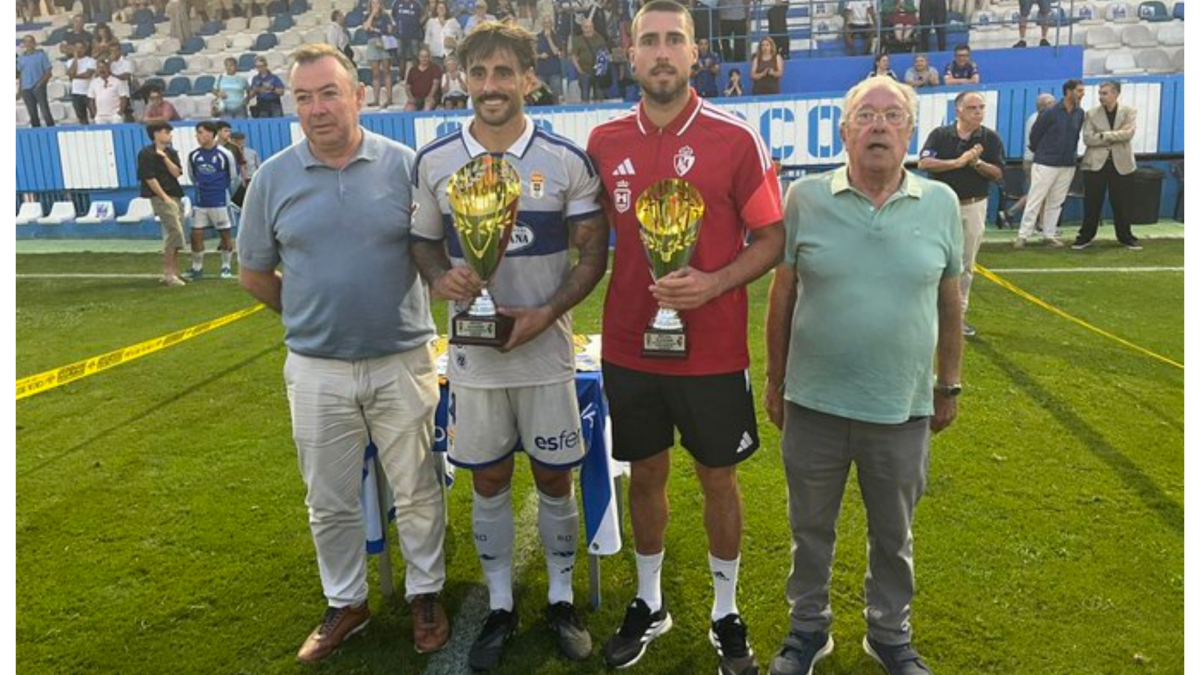El Oviedo se gusta e impone su superioridad ante la Ponferradina