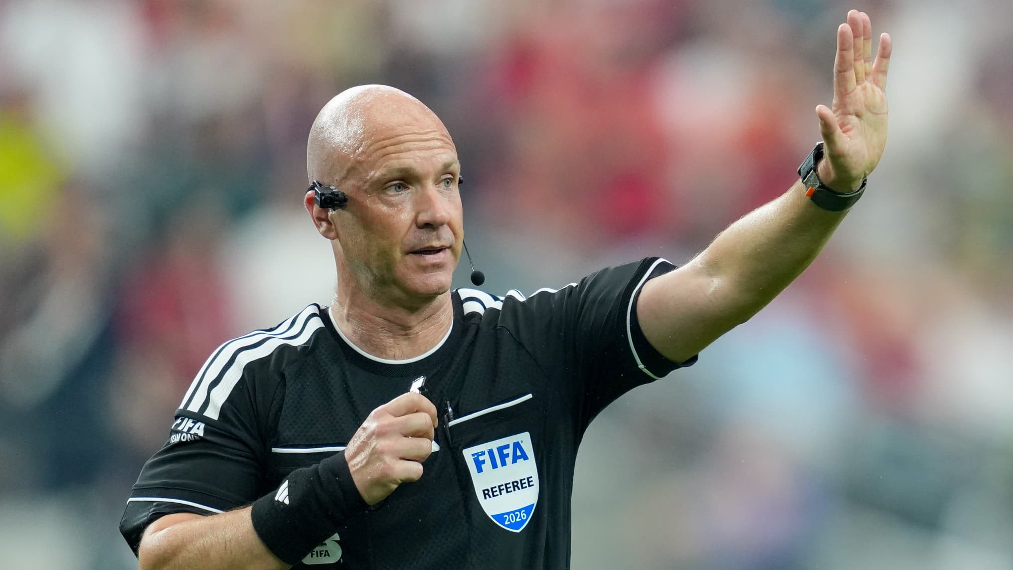 Retraite “surprise” d’Anthony Taylor, l’un des meilleurs arbitres anglais, quelques jours après la Coupe du monde