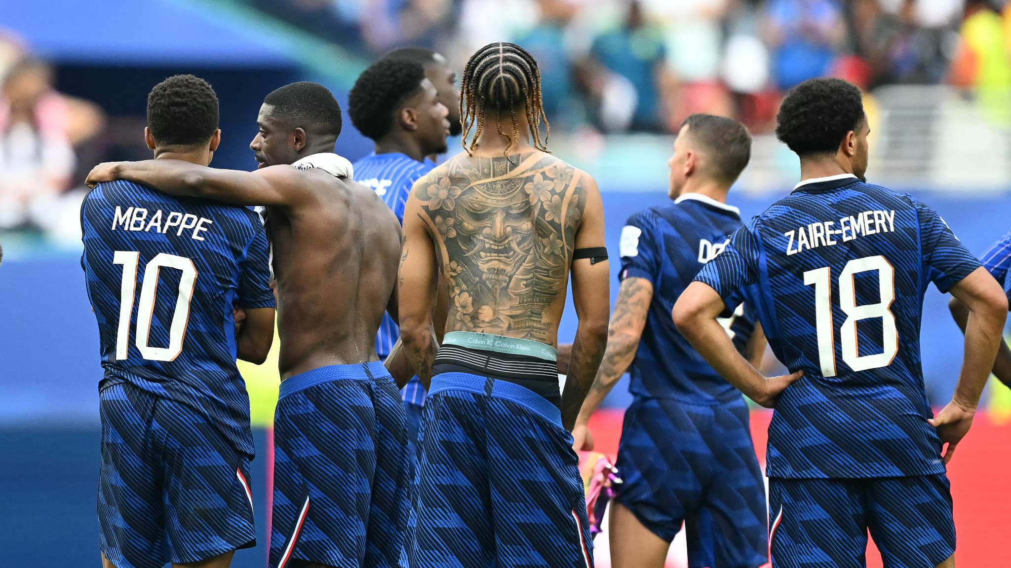 “Pathétique, désolant, des figurants…” Le coup de gueule de Jean-Michel Larqué à propos de l’attitude des Bleus