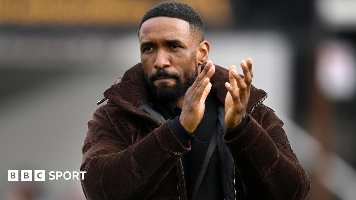 Jermain Defoe: Former England striker leaves role as Woking manager after four months