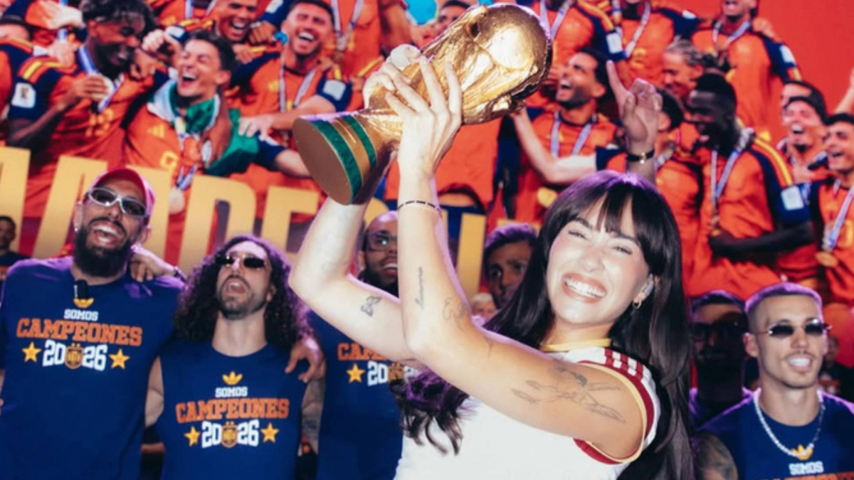reciben a un equipo argentino con la canción “Superestrella” de Aitana