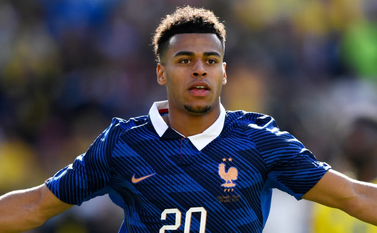 Why isn’t Desire Doue starting for France against Spain at the 2026 World Cup?