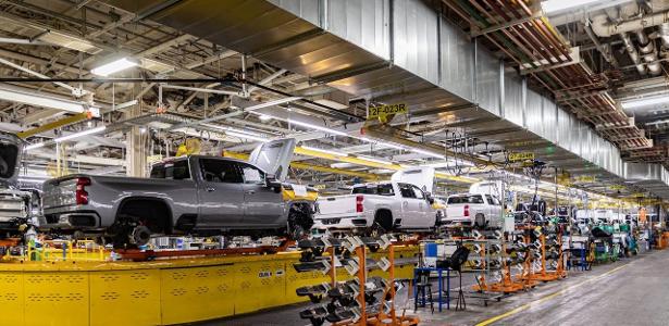 Lucro da GM recua 31% no 2º trimestre, mas empresa eleva projeções para 2026