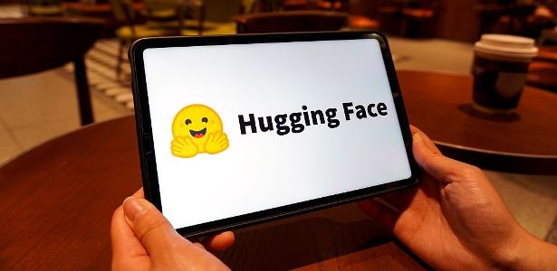 Hugging Face pede transparência radical após ataque da OpenAI