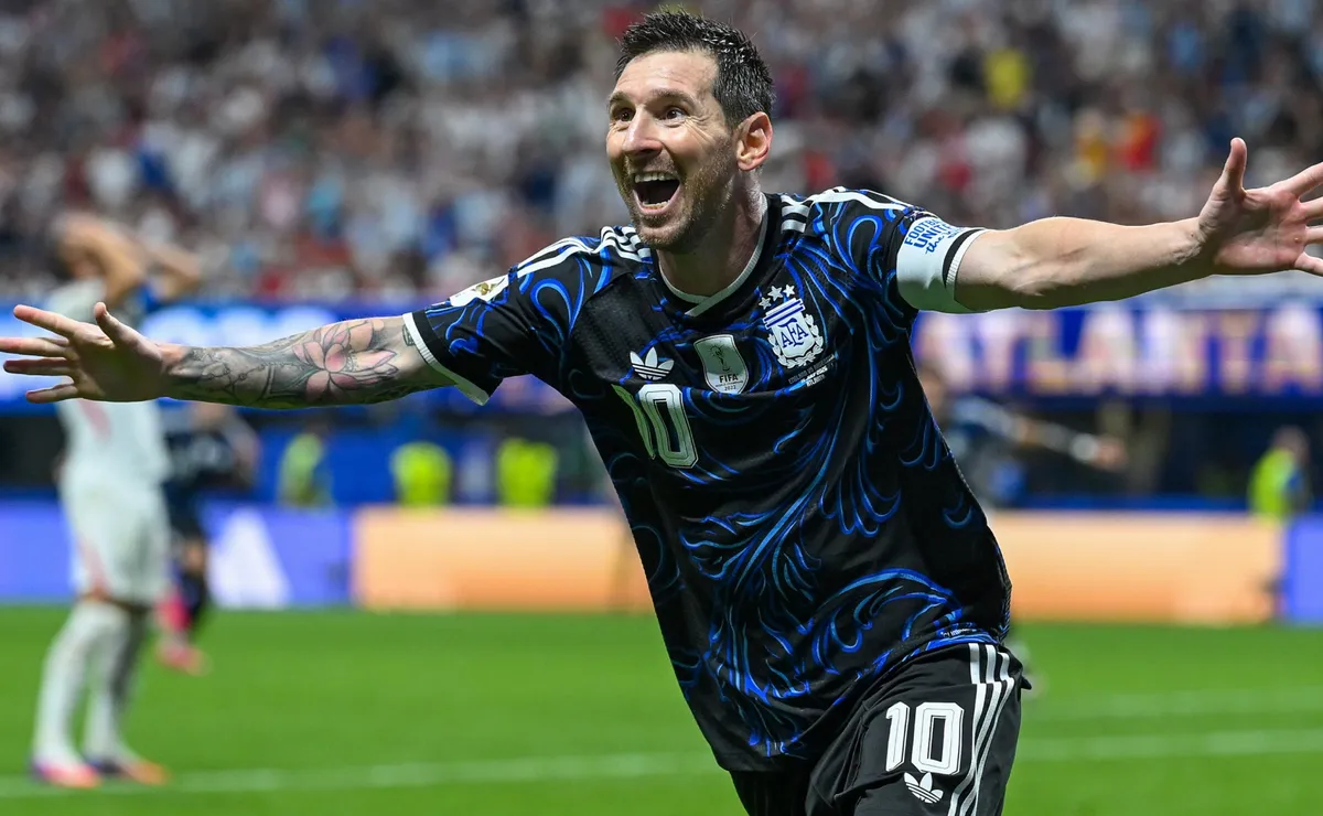 Lionel Messi reaches 12 goal contributions in a single World Cup, surpasses Kylian Mbappé and chases Just Fontaine’s legendary record