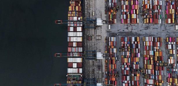 Exportadores correm para entregar produto sem taxas aos EUA
