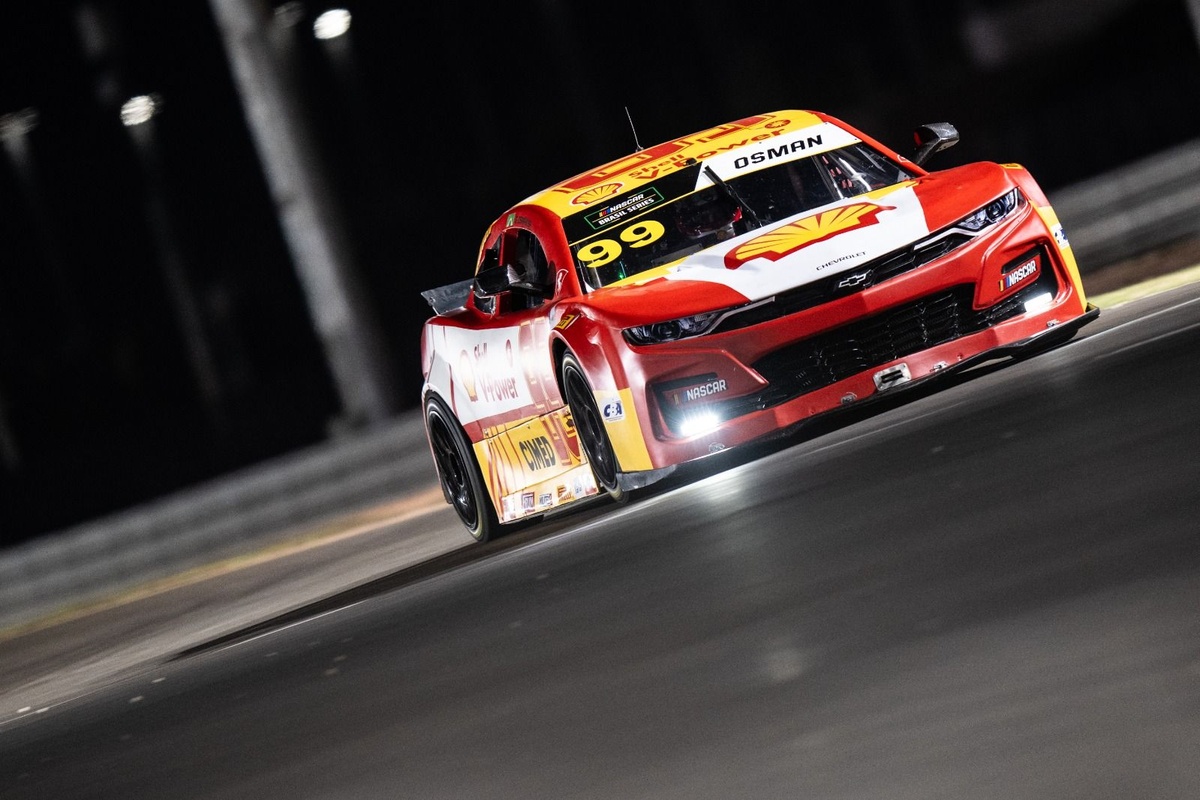 Osman é P4 em noite de estreia da NASCAR Brasil em Cuiabá