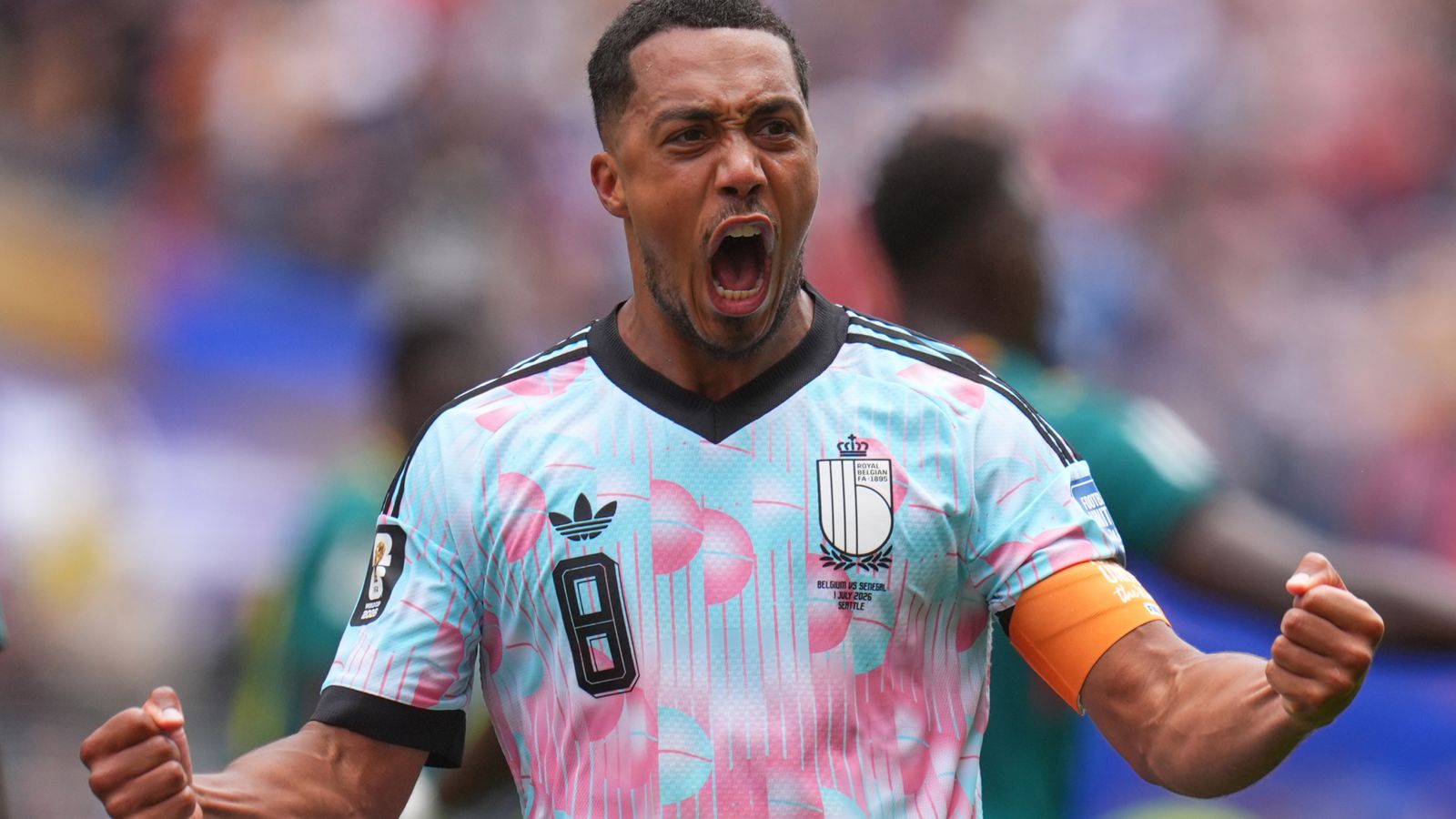 Youri Tielemans transfer news: Manchester United complete signing of midfielder from Aston Villa for £36m | Football News