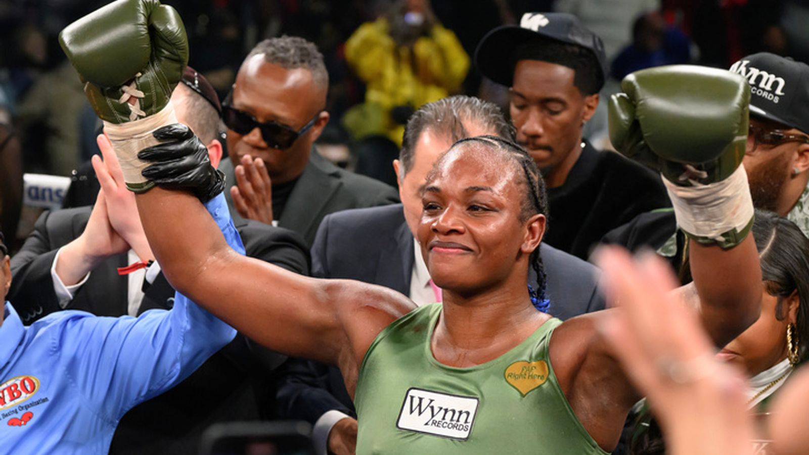 Claressa Shields ready to resume talks for women’s super fight against Lauren Price | Boxing News