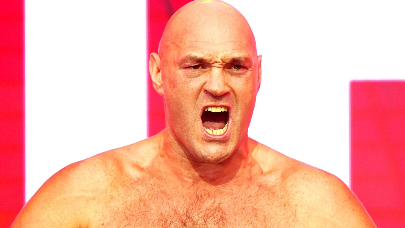 Tyson Fury weighs in at 26 pounds lighter than Mariusz Wach ahead of Friday’s fight in Thailand | Boxing News