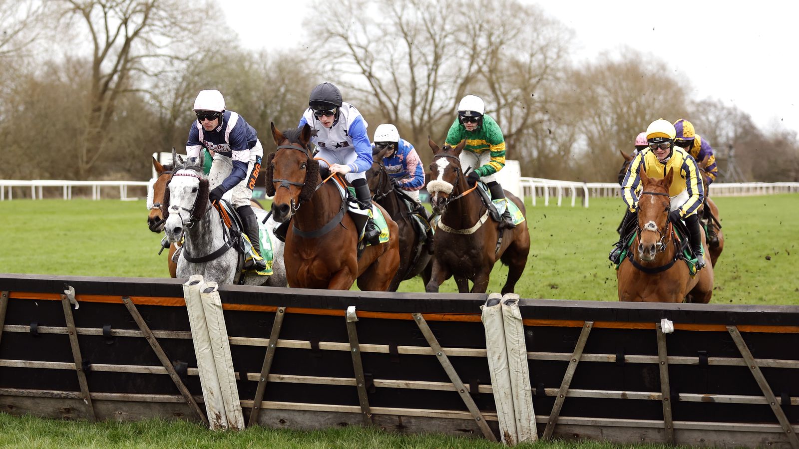 Today on Sky Sports Racing: Jumps action from Uttoxeter | Racing News