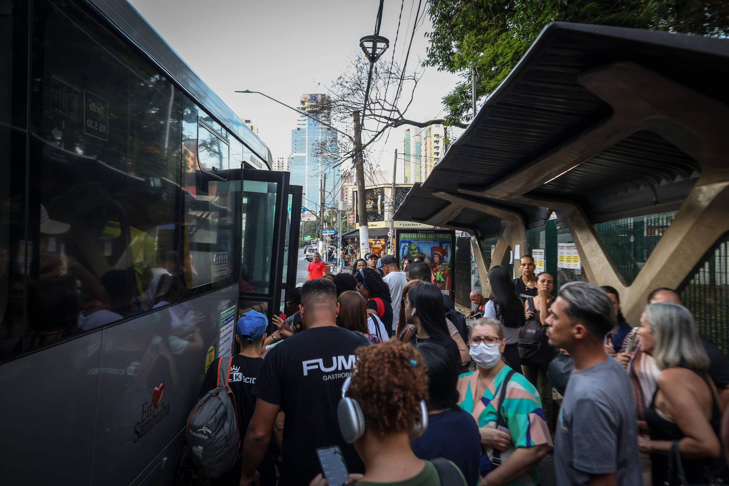 Ônibus têm menos passageiros e mais subsídios – 11/08/2026 – Cotidiano