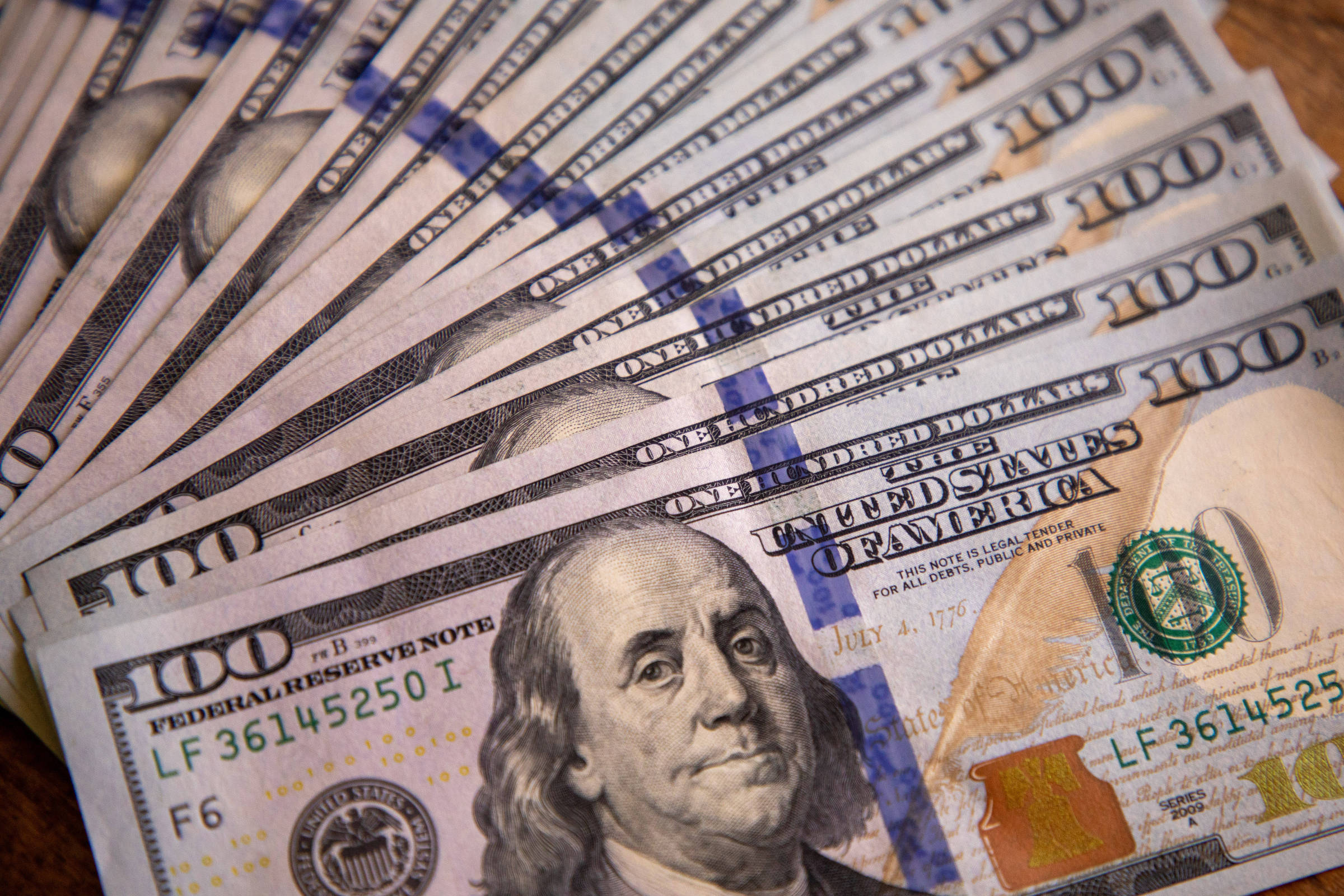 BC faz leilão em meio à saída de recursos estrangeiros – 27/08/2026 – Economia