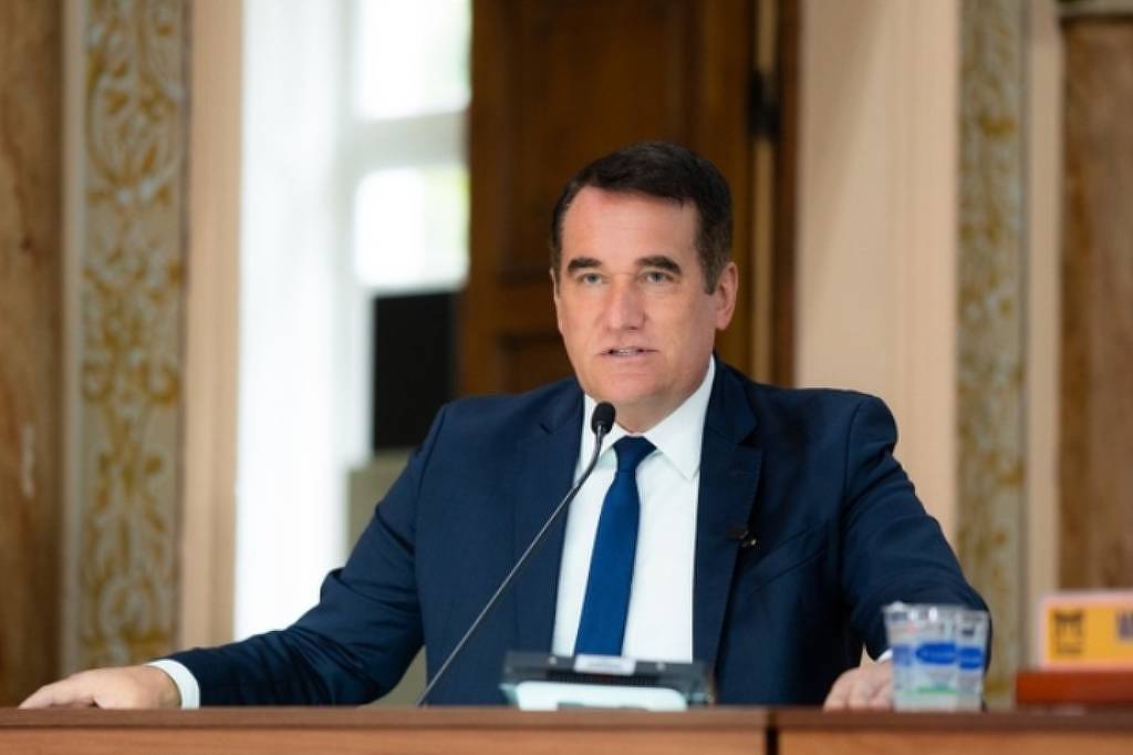 TJPR suspende investigação sobre suposta venda de cargos – 03/08/2026 – Cotidiano