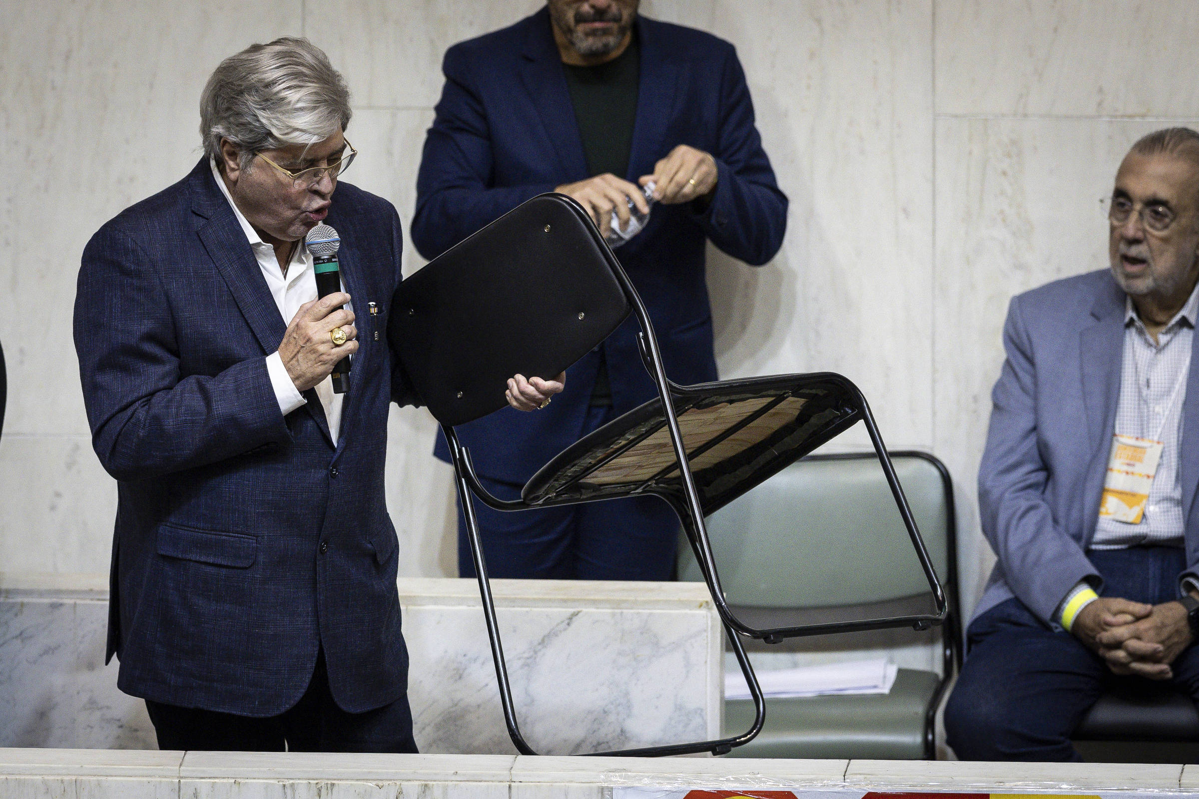 Convenção do PSB em SP tem exaltação a cadeirada de Datena – 31/07/2026 – Política