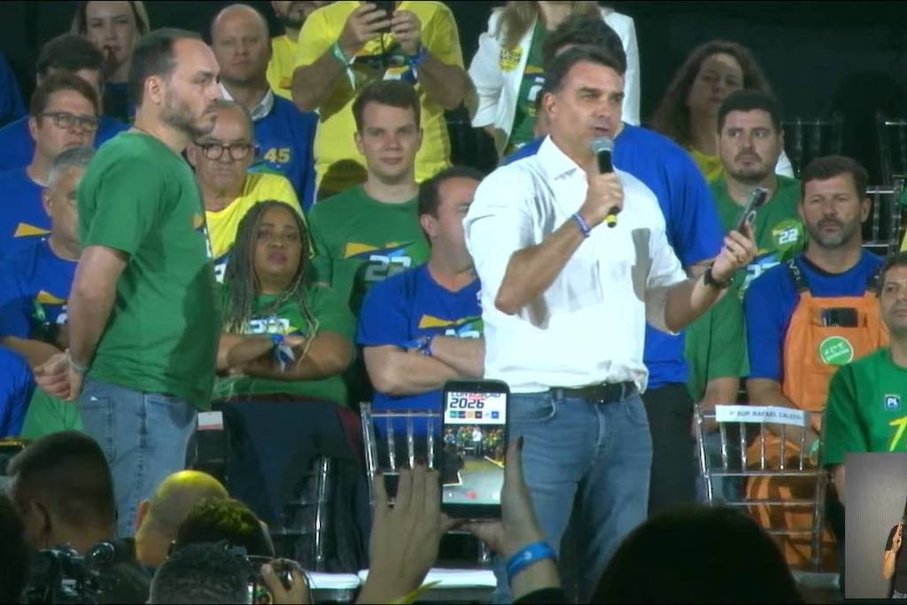 PL usa imagens de Jair Bolsonaro com narração em evento – 01/08/2026 – Política