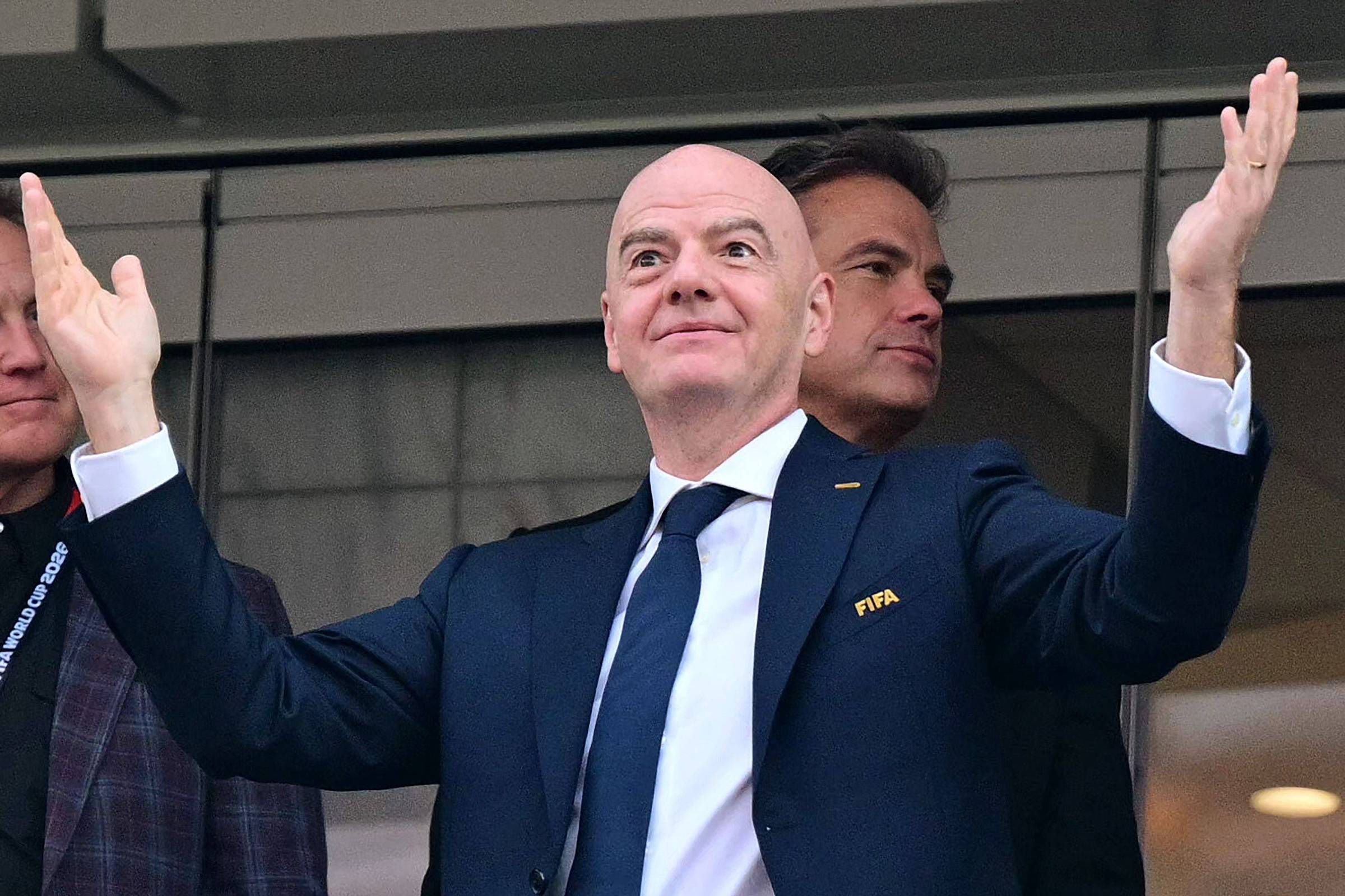 Fragilizado, Infantino faz reunião de crise no Marrocos – 05/08/2026 – Esporte