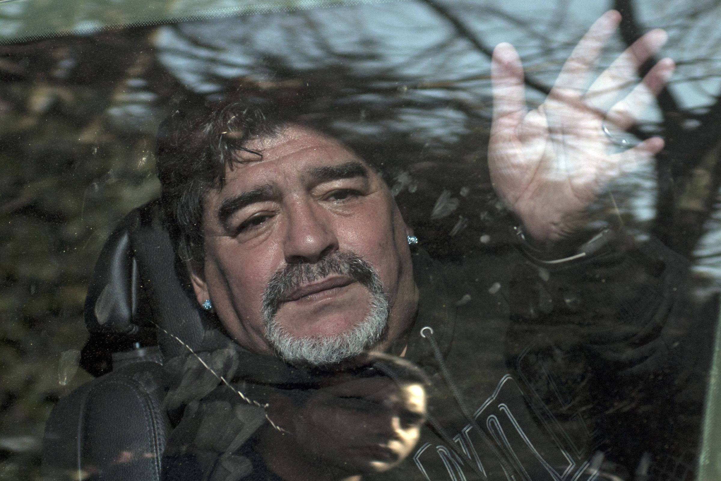 Maradona passou últimos dias acamado, inchado e resignado – 07/08/2026 – Esporte