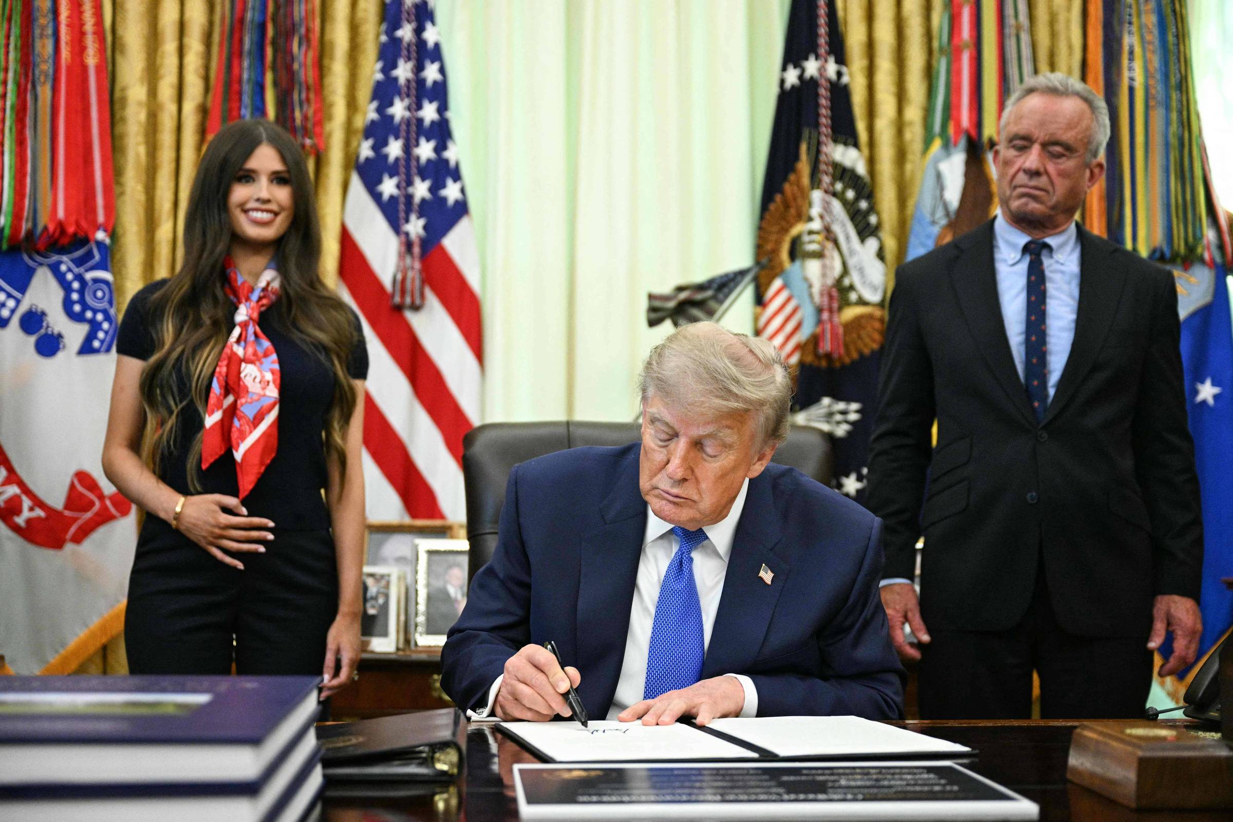 Trump assina ordem e recomenda espaçar vacinas infantis – 10/08/2026 – Equilíbrio e Saúde