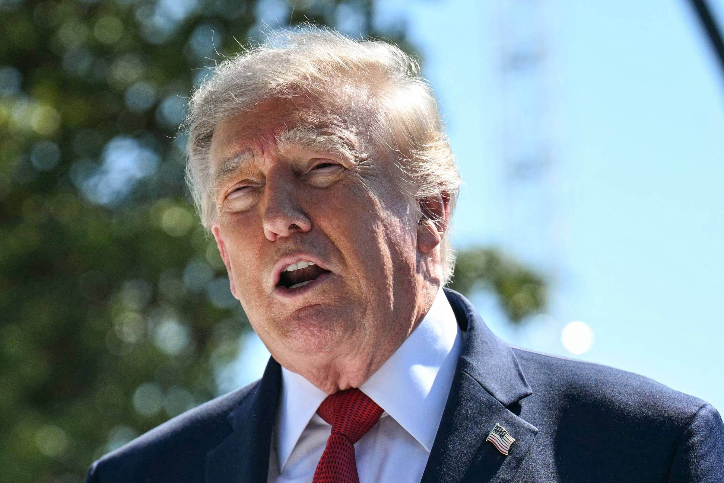 Trump alega ataque a ilha de Kharg com IA; Irã nega – 31/08/2026 – Mundo
