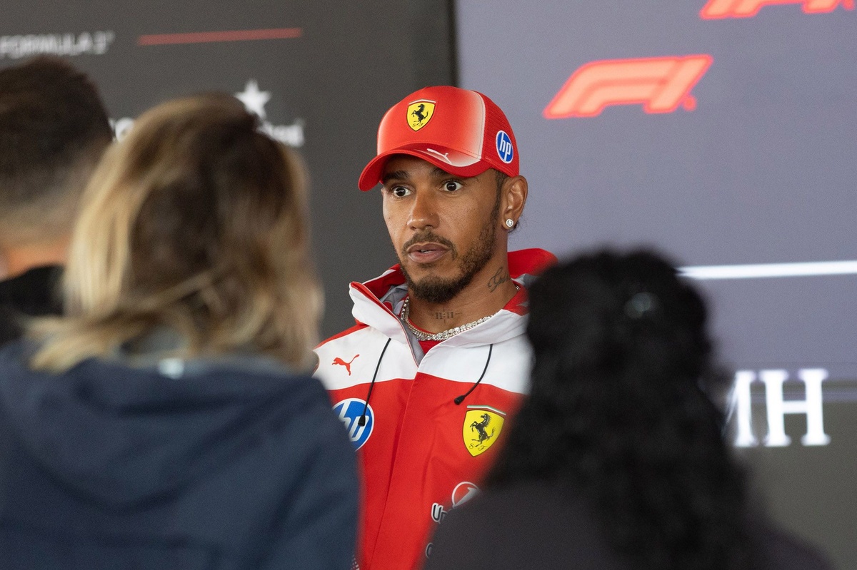 F1 fans divided over Lewis Hamilton’s frustrated team radio