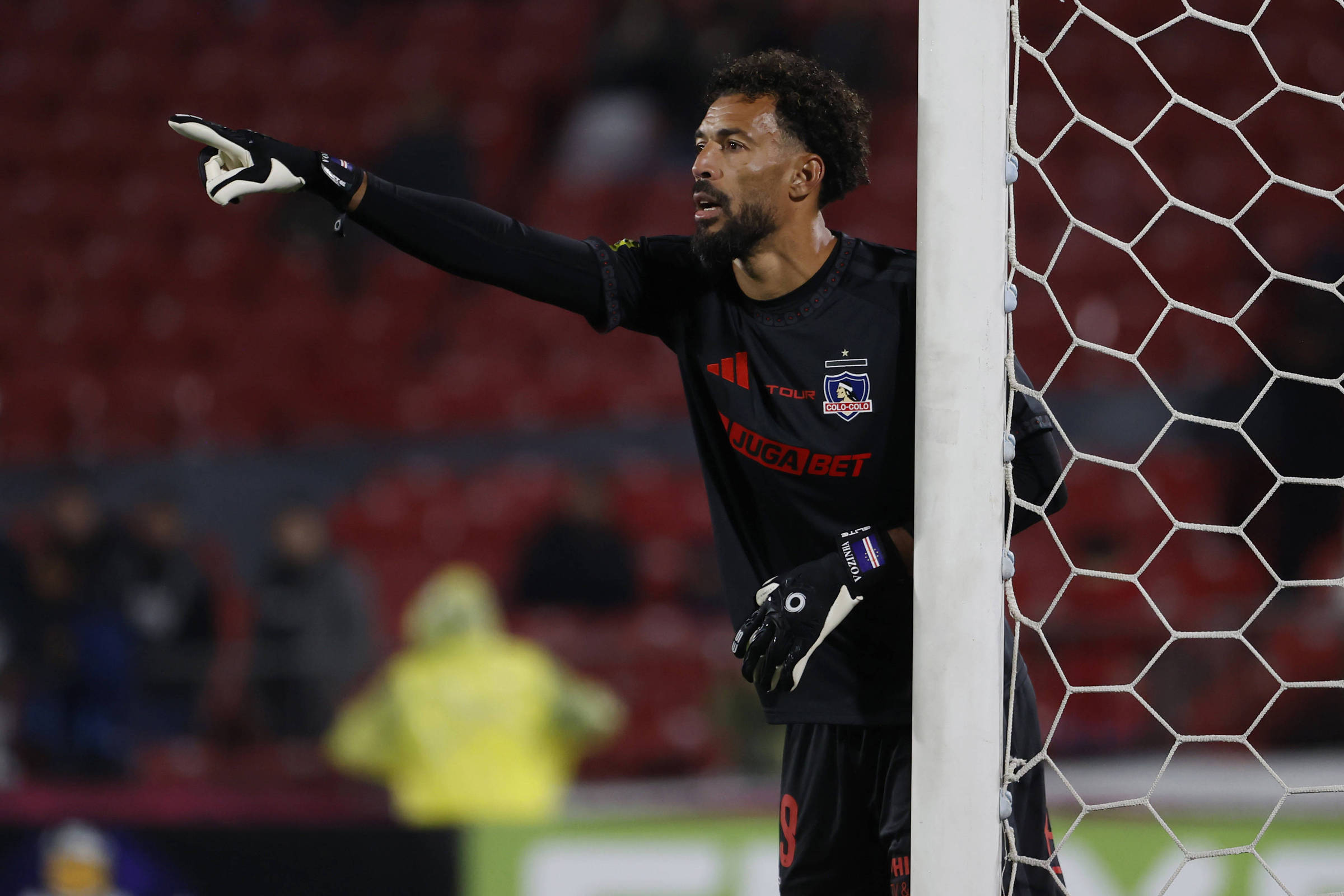 Goleiro Vozinha estreia no Colo-Colo – 27/08/2026 – Esporte
