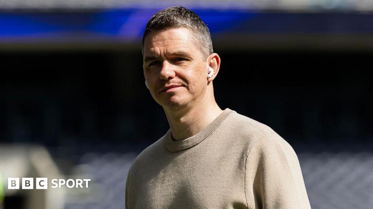 Women’s Super League: Manchester United boss Marc Skinner steps down
