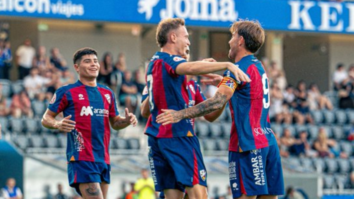 El Huesca gana al Sanse y sigue sin reblar esta pretemporada