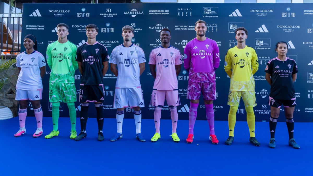 El Marbella estrena sus camisetas para el curso 2026-27