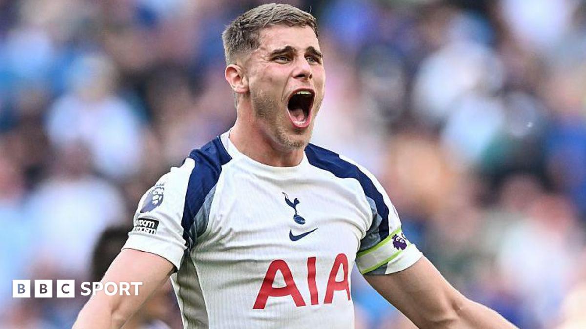 Micky van de Ven: Tottenham defender signs new long-term deal
