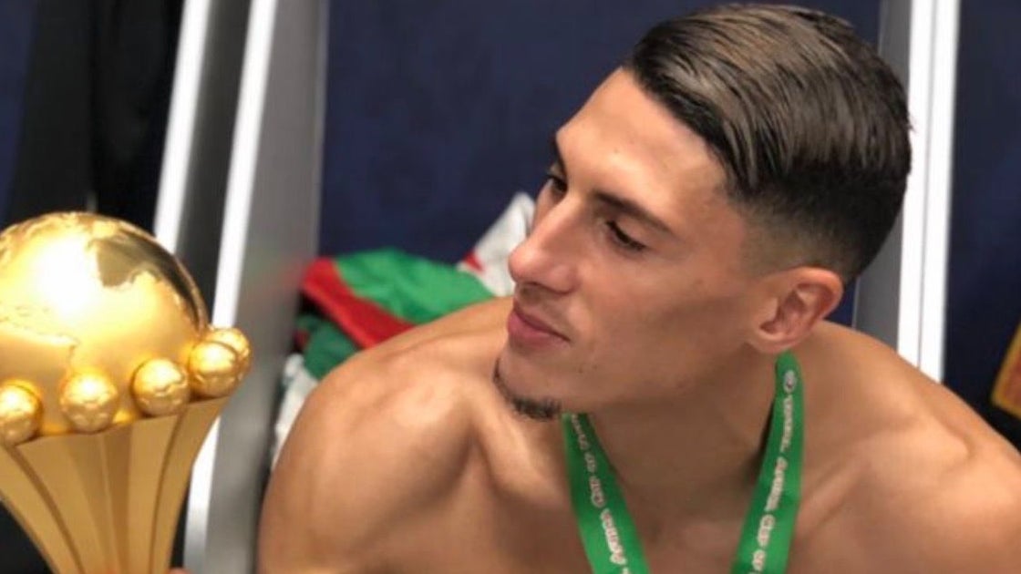 Vainqueur de la CAN 2019 avec l’Algérie, passé par Lens, Angers et le Paris FC, Mehdi Tahrat annonce la fin de sa carrière professionnelle