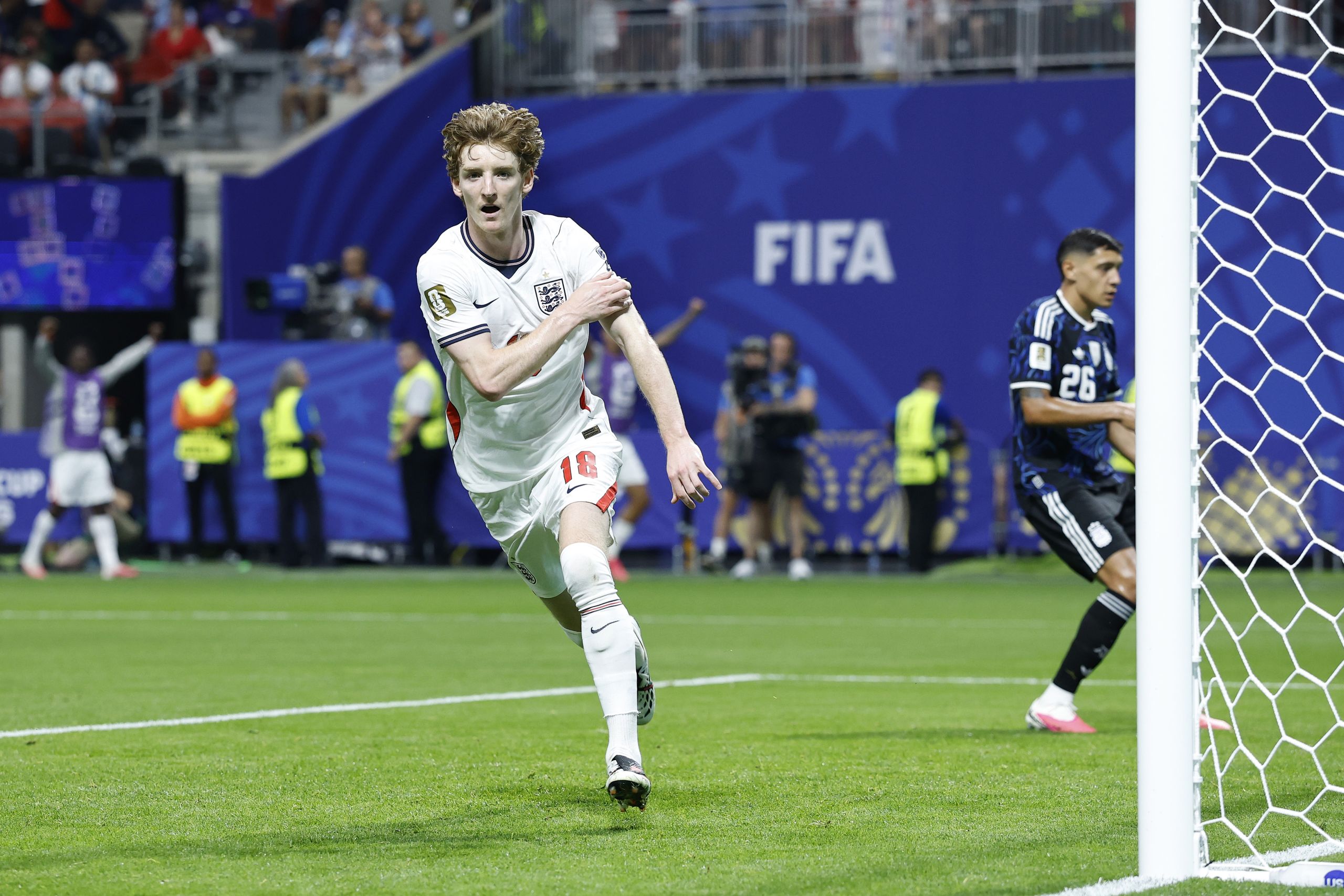 Why are there so few world-class left-wingers?