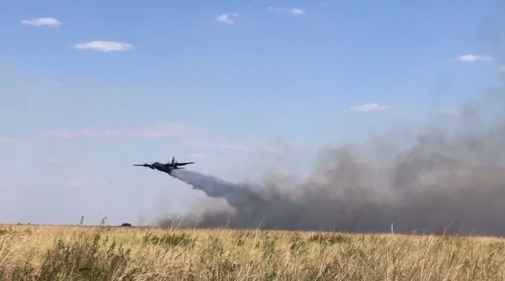 Canadá vende 10 CC-130H Hercules para combate a incêndios florestais