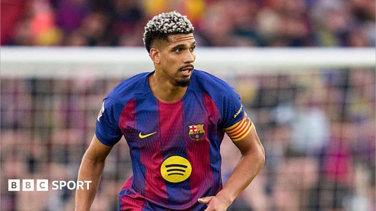 Liverpool transfers: Ronald Araujo close to season-long loan from Barcelona