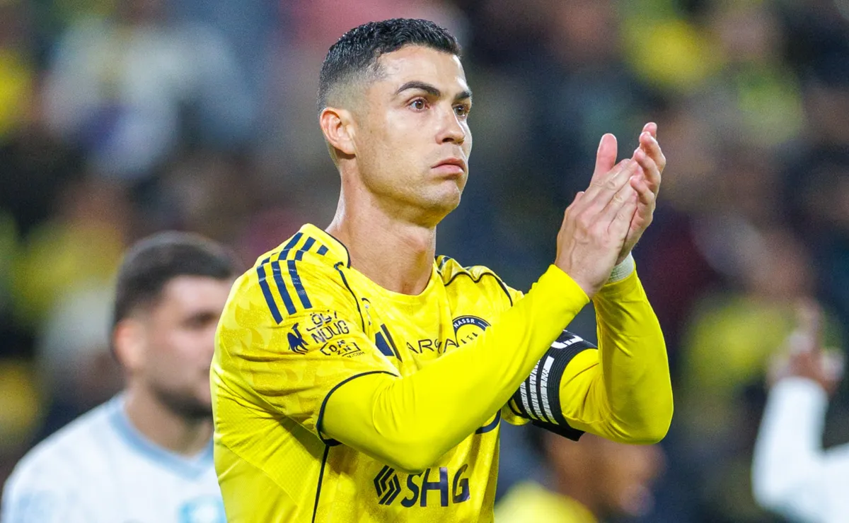 Cristiano Ronaldo reportedly set to return to Al Nassr training after visiting teammates during Almeria friendly
