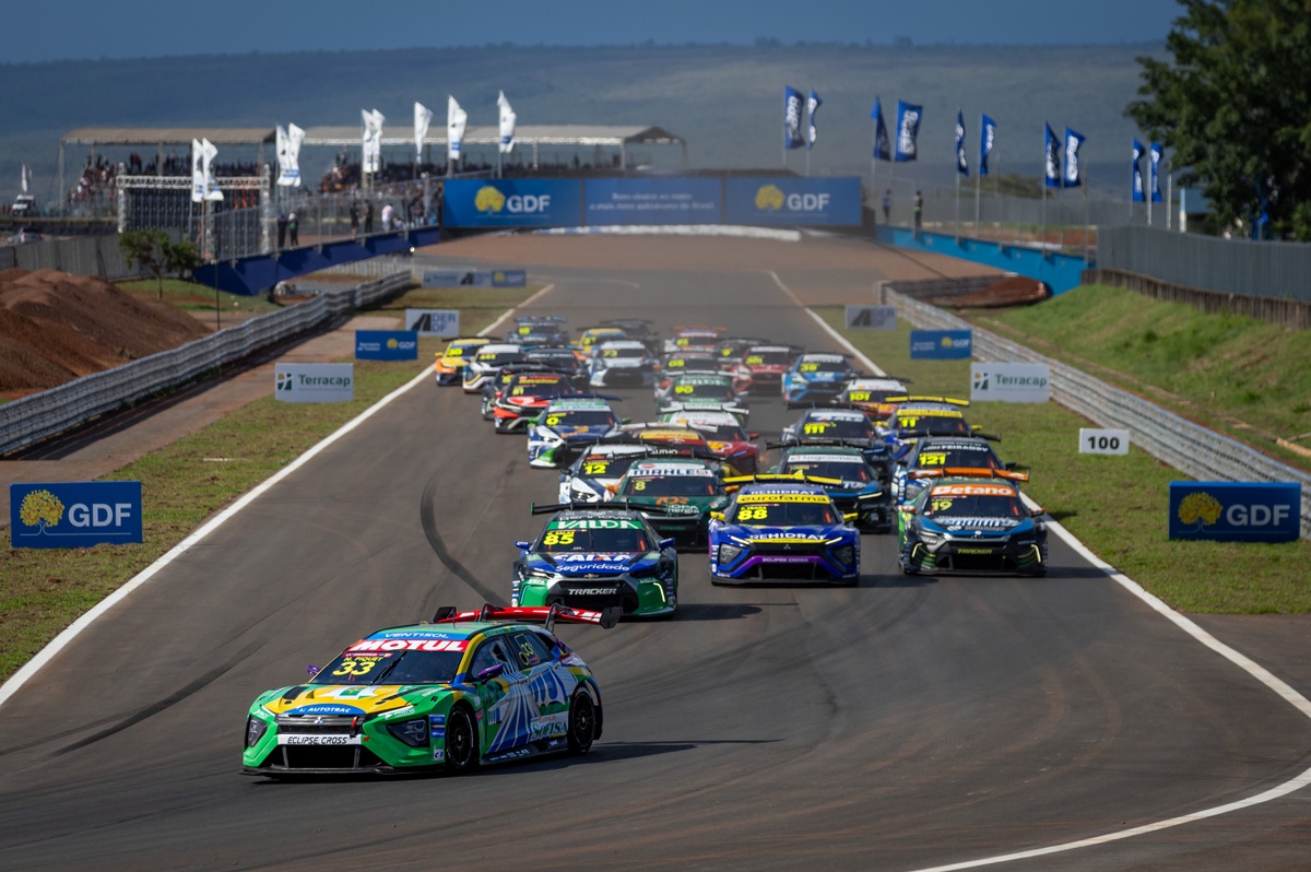Marinha do Brasil e Stock Car firmam parceria inédita