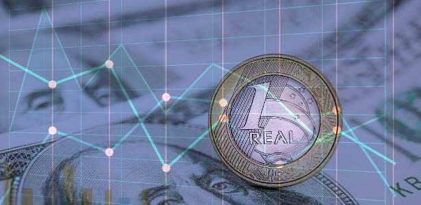 Dólar abre semana com petróleo, Boletim Focus e balanços no radar