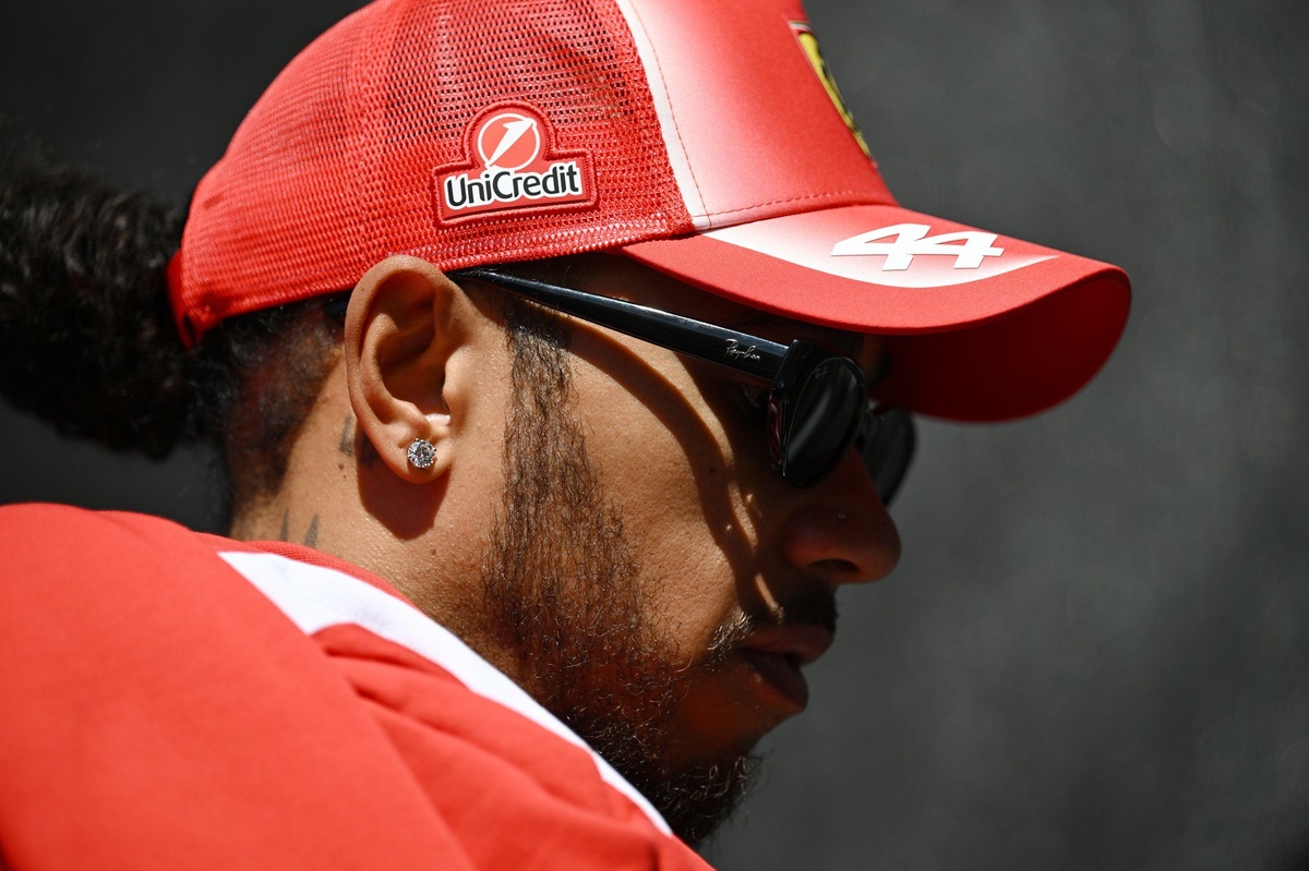 David Croft calls out Lewis Hamilton over “careless mistakes” and costly F1 penalties