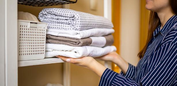 Armário com cheiro de mofo? Veja como eliminar o odor e evitar que volte