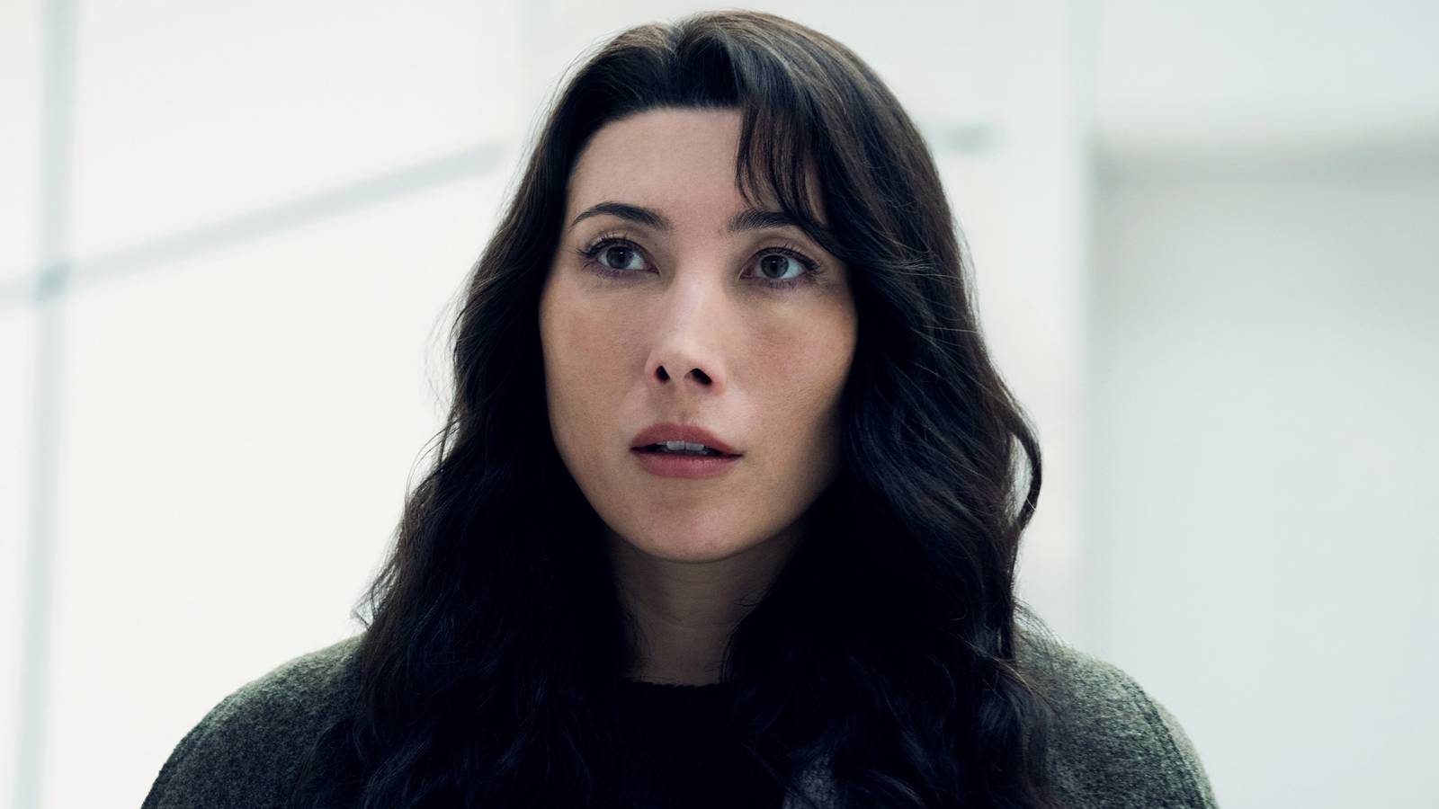 Apple TV’s “Mind-Melting” Sci-Fi Masterpiece Surges Past Major Streaming Milestone
