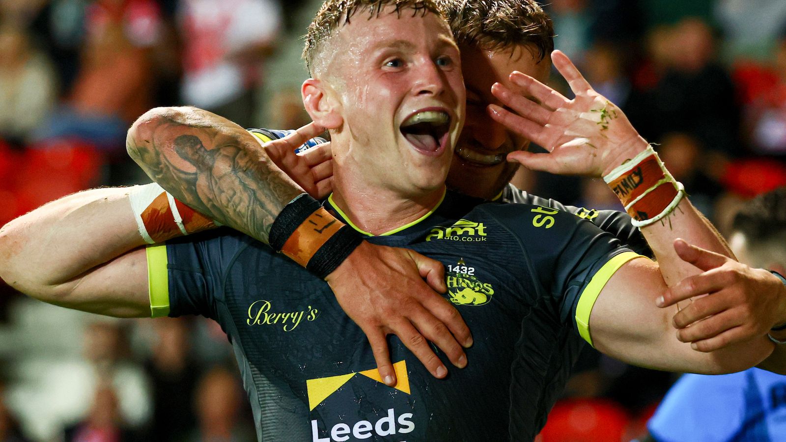 Super League: Leeds Rhinos return to the top of the league with win at St Helens as Huddersfield and Catalans also triumph | Rugby League News